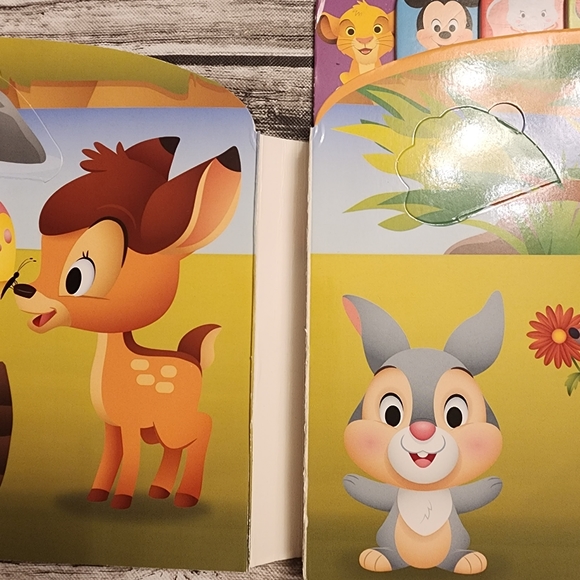 Disney Baby Lift a Flap Peek a Boo book - Picture 2 of 8